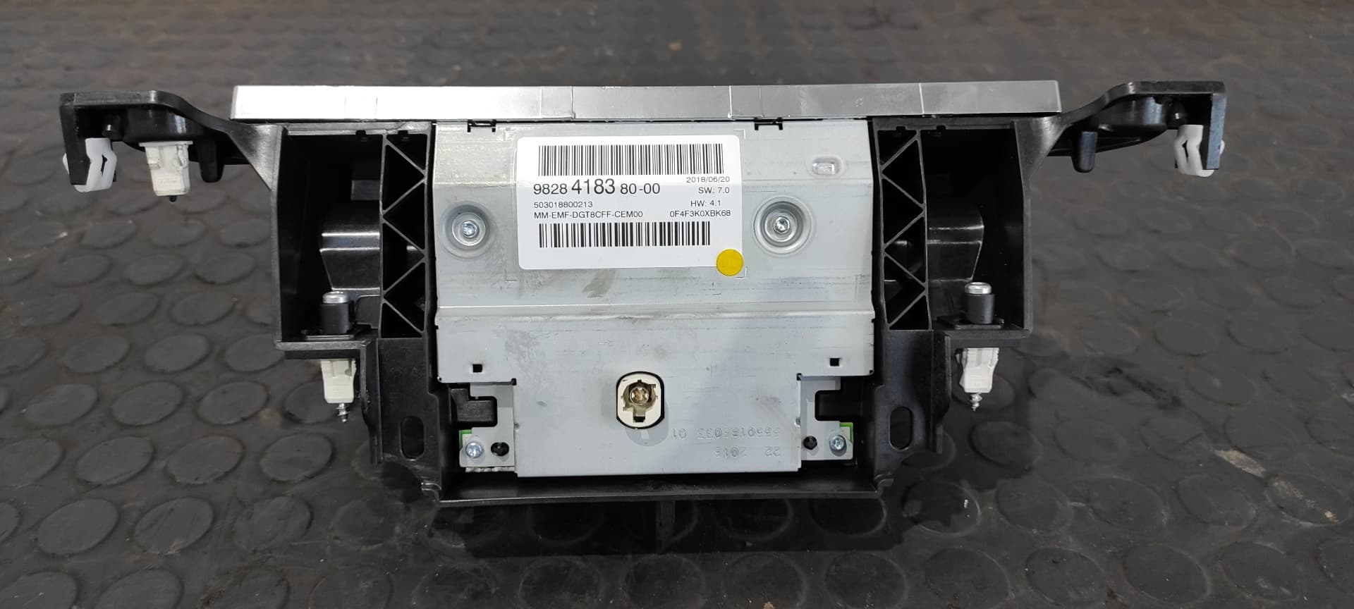 Recambio de PANTALLA MULTIFUNCION para PEUGEOT 3008 YH01 referencia OEM IAM 982841838000   - NEGRO 5