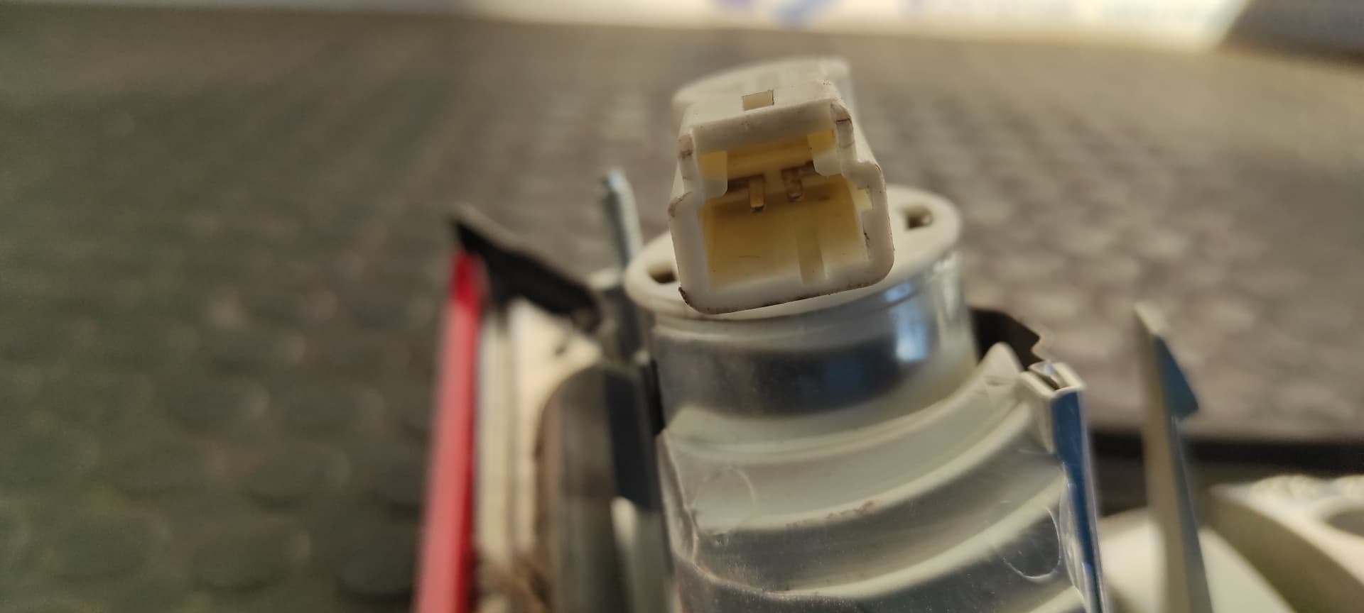 Recambio de PILOTO PORTON IZQUIERDO para CITROEN C4 PICASSO Avatar 5FW referencia OEM IAM 9653547777   - DORADA 5