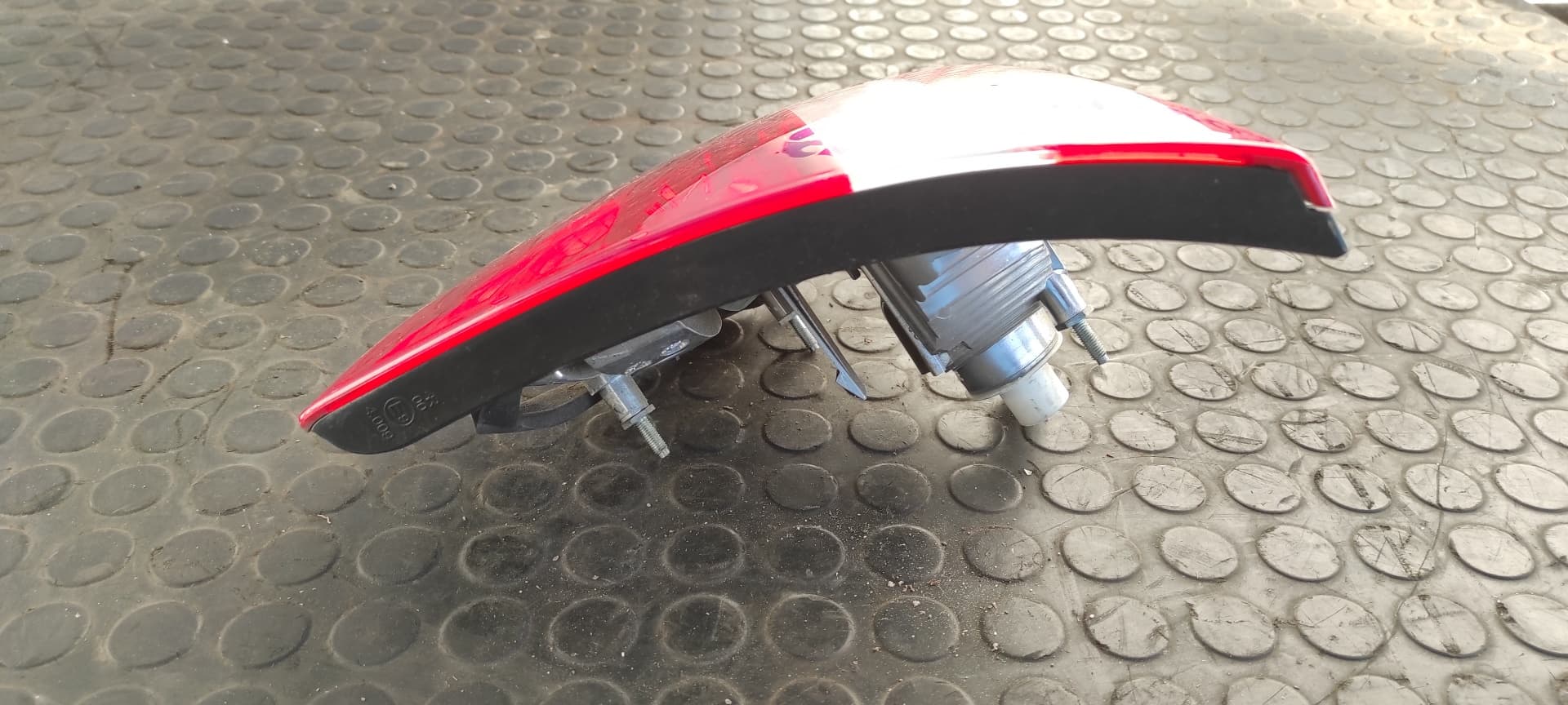 Recambio de PILOTO PORTON DERECHO para CITROEN C4 PICASSO Avatar 5FW referencia OEM IAM 9653547677   - DORADA 2