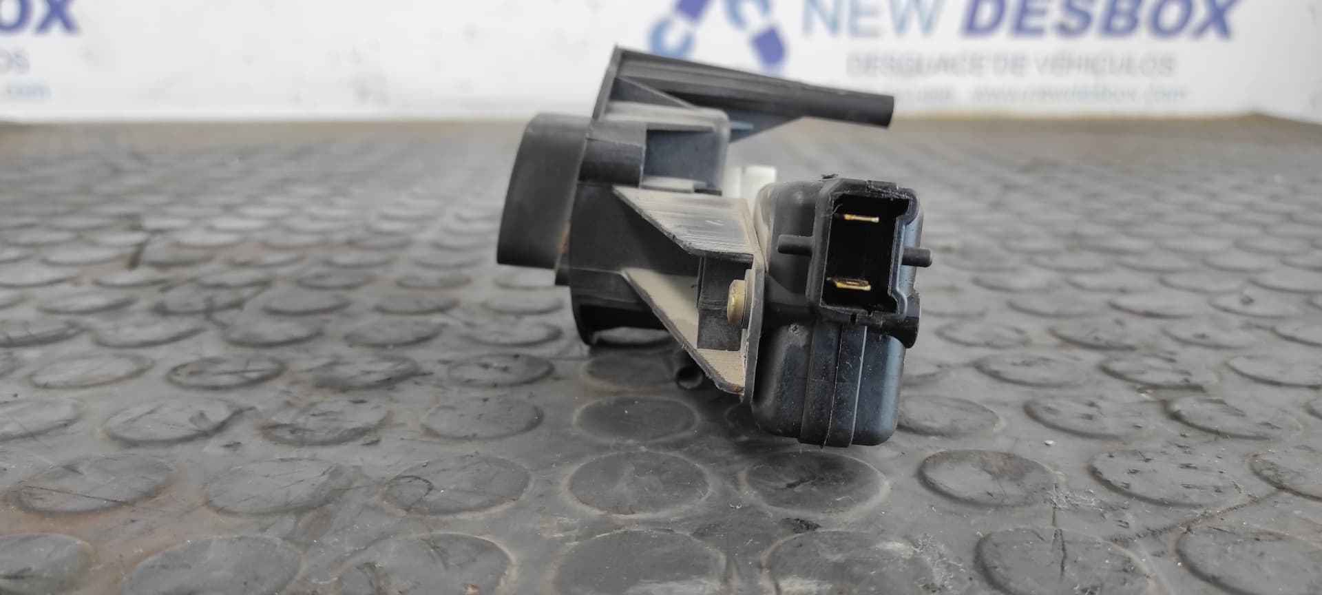 Recambio de MANETA EXTERIOR PORTON para RENAULT CLIO II FASE I (B/CBO) 1.2 D7F G7 referencia OEM IAM 842255   - BLANCO 5