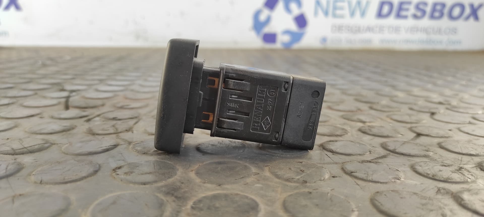 Recambio de WARNING para DACIA LOGAN Ambiance K7M F7 referencia OEM IAM 25177   - BLANCO 5