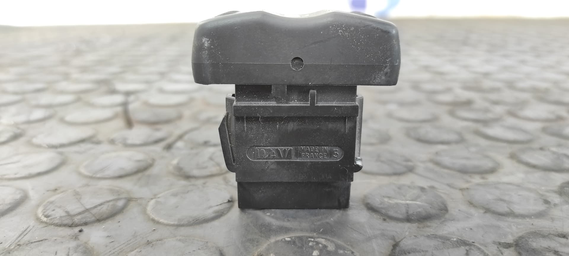 Recambio de INTERRUPTOR para DACIA LOGAN Ambiance K7M F7 referencia OEM IAM 213517   - BLANCO 4