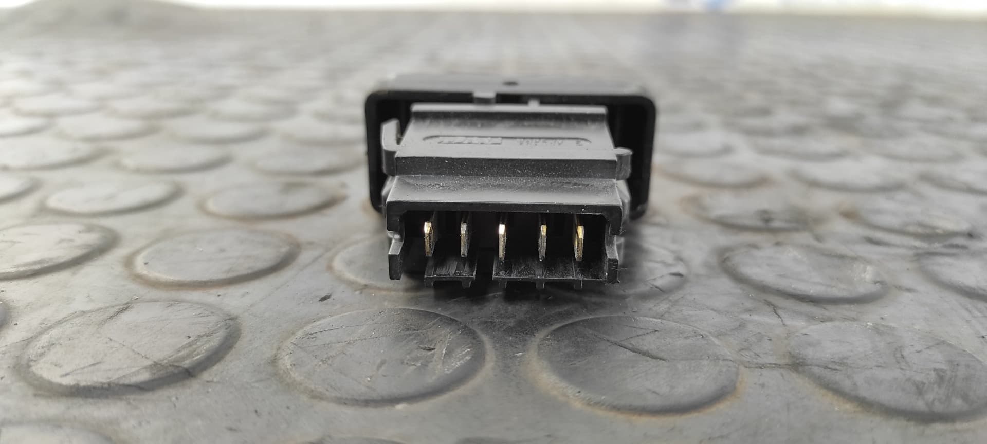 Recambio de INTERRUPTOR para DACIA LOGAN Ambiance K7M F7 referencia OEM IAM 213517   - BLANCO 2