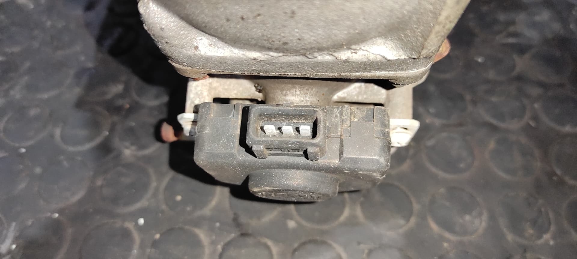Recambio de COLECTOR ADMISION para OPEL MANTA B 2.0 referencia OEM IAM 90096048   - GRIS 2
