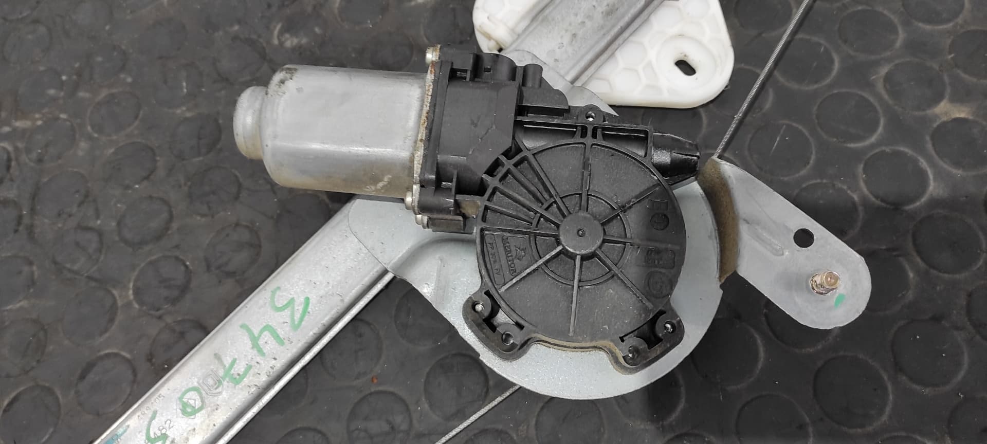 Recambio de ELEVALUNAS DELANTERO DERECHO para DACIA LOGAN K7M F7 referencia OEM IAM 118482   - BLANCO 6