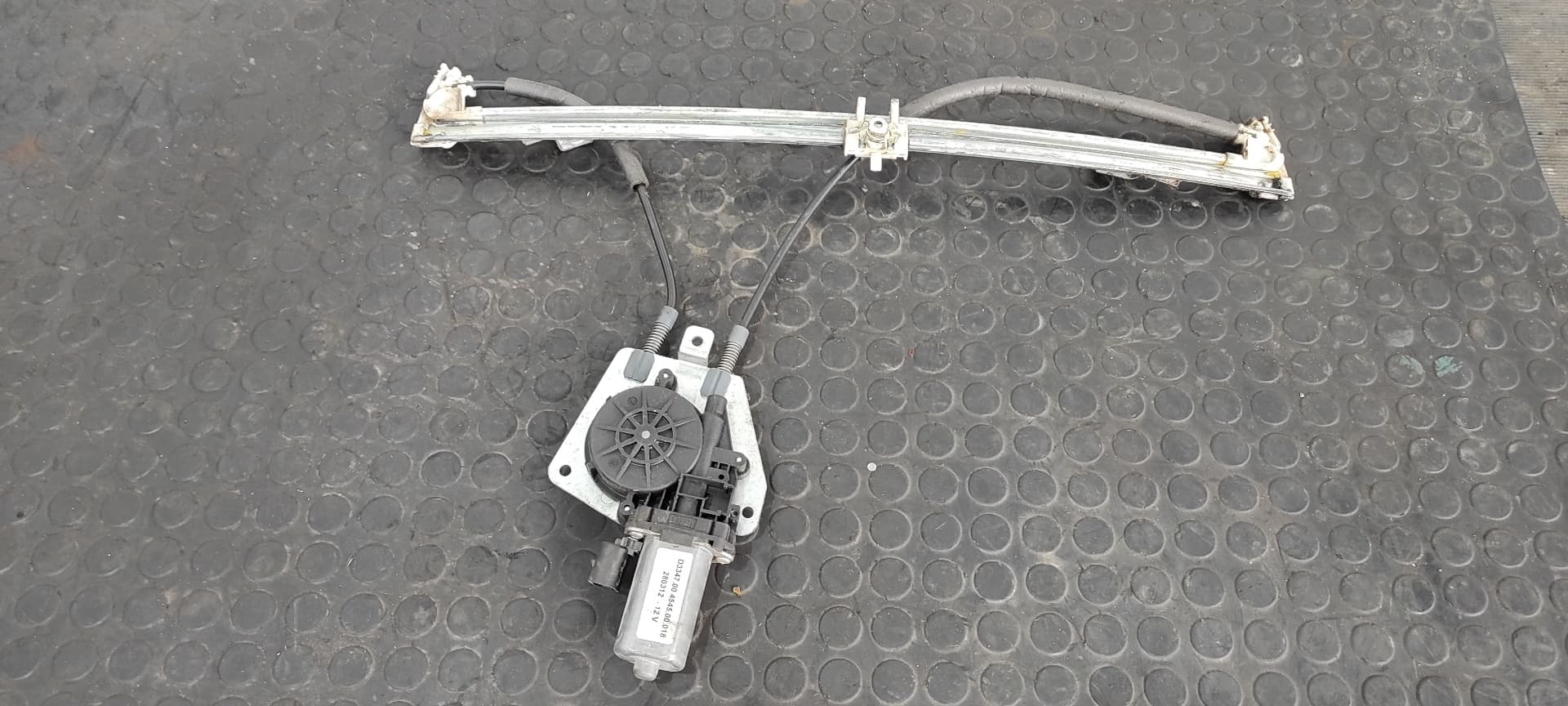 Recambio de ELEVALUNAS DELANTERO IZQUIERDO para FIAT SCUDO (222) 2.0 16V JTD ELX Kombi (7 Sitze) RHW referencia OEM IAM D334700   - BLANCO