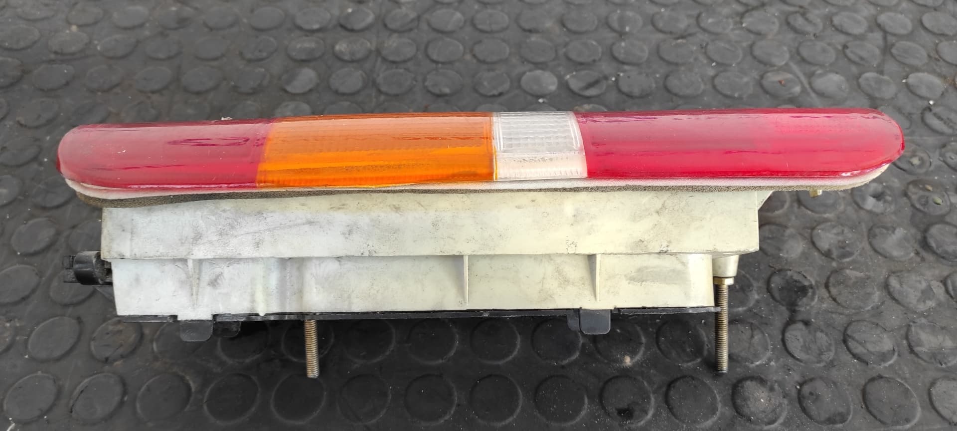 Recambio de PILOTO TRASERO IZQUIERDO para FORD FIESTA BERL./COURIER Surf RTD referencia OEM IAM D36VA   - BLANCO 3