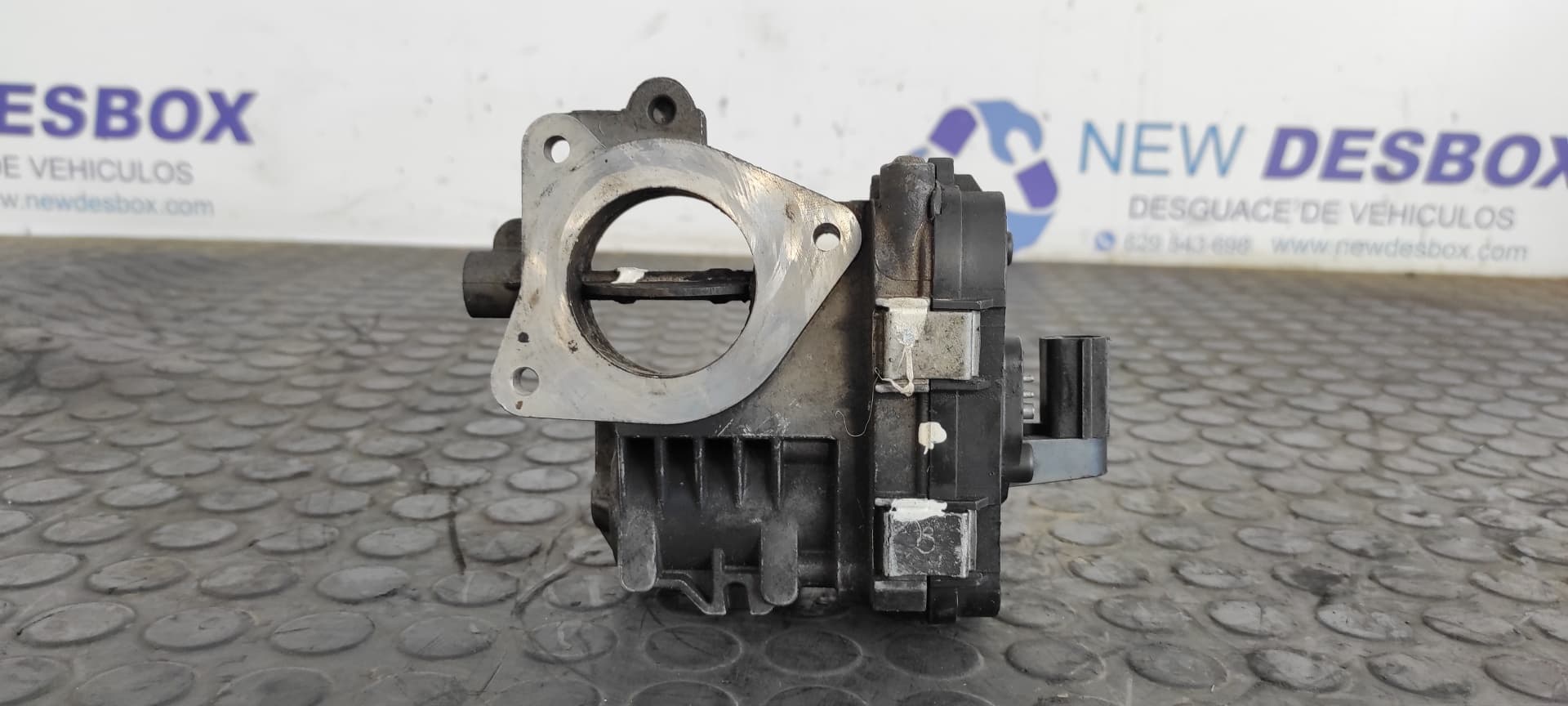 Recambio de CAJA MARIPOSA para OPEL ASTRA TWIN TOP Enjoy Z19DTH referencia OEM IAM 55199975   - NEGRO 7