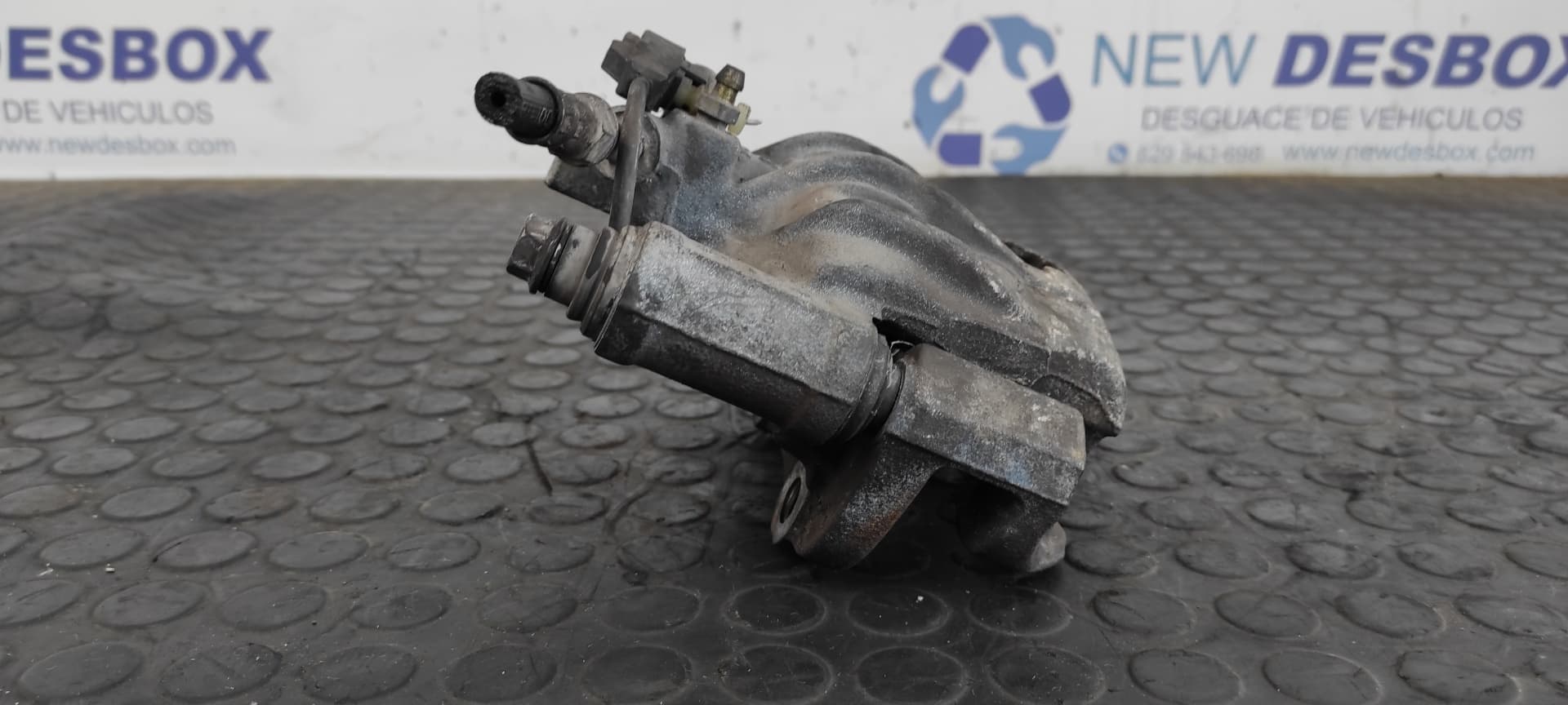 Recambio de PINZA DE FRENO TRASERA DERECHA para VOLKSWAGEN LT CAJA ABIERTA (MOD. 1997) LT  28  Caja abierta ATA referencia OEM IAM BOSCH 222 52 RE   - BLANCO 6