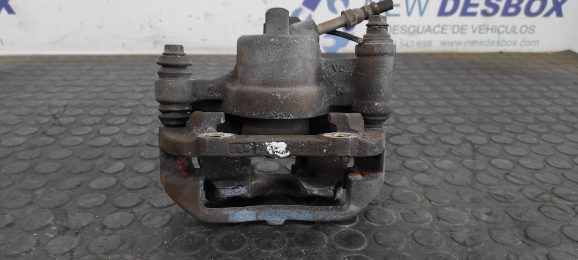 Recambio de PINZA DE FRENO TRASERA DERECHA para VOLKSWAGEN LT CAJA ABIERTA (MOD. 1997) LT  28  Caja abierta ATA referencia OEM IAM BOSCH 222 52 RE   - BLANCO 3