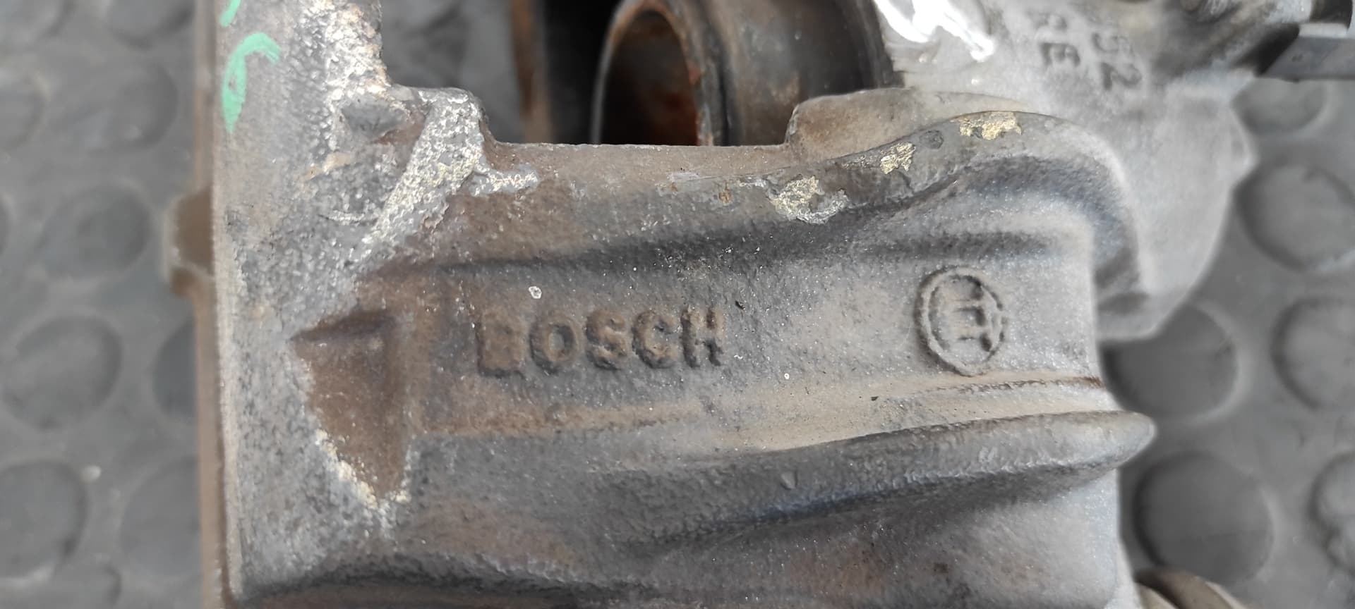 Recambio de PINZA DE FRENO TRASERA DERECHA para VOLKSWAGEN LT CAJA ABIERTA (MOD. 1997) LT  28  Caja abierta ATA referencia OEM IAM BOSCH 222 52 RE   - BLANCO 9