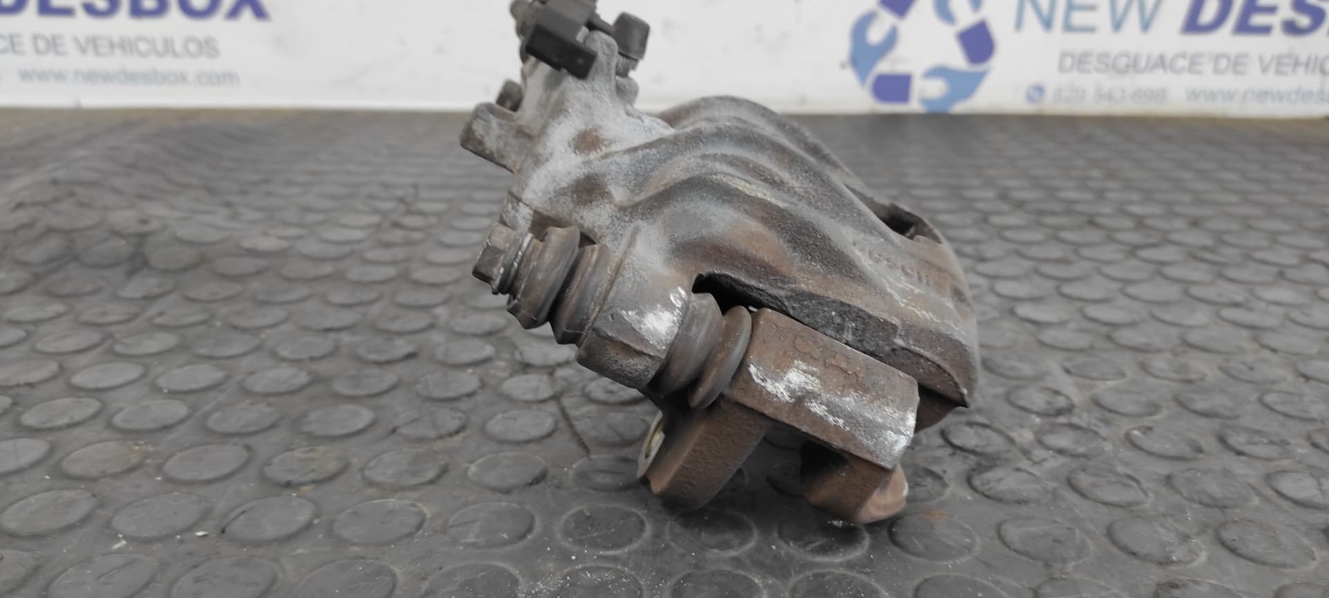 Recambio de PINZA DE FRENO TRASERA IZQUIERDA para VOLKSWAGEN LT CAJA ABIERTA (MOD. 1997) LT  28  Caja abierta ATA referencia OEM IAM BOSCH 52 221 LI   - BLANCO 5