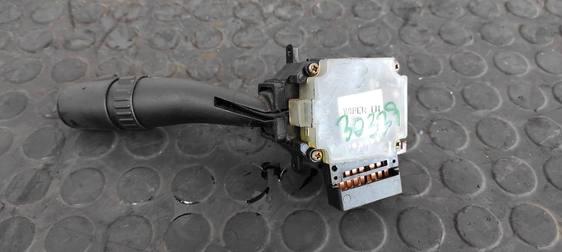 Recambio de MANDO LIMPIA para KIA CERATO 2.0 EX CRDi Berlina (4-ptas.) D4EA referencia OEM IAM 040726   - GRIS 4