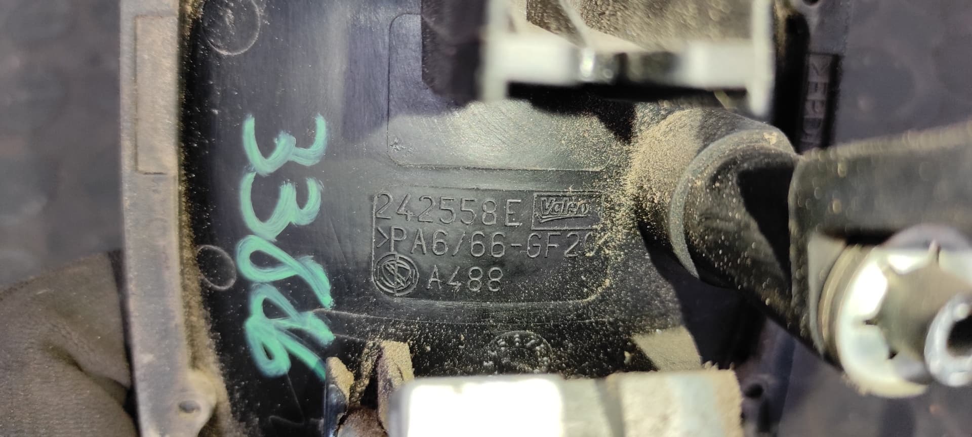 Recambio de MANETA  TRASERA IZQUIERDA para CITROEN NEMO Basis 8HSDV4TD referencia OEM IAM 242558E   - BLANCO 4