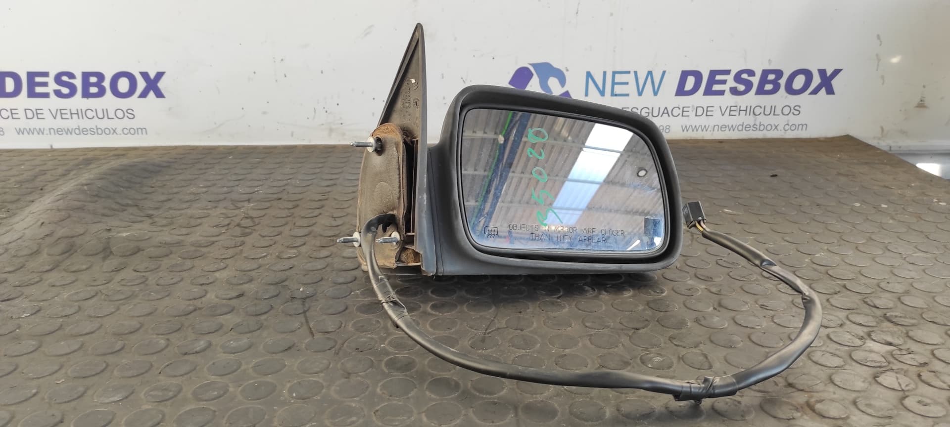Recambio de RETROVISOR DERECHO para CHRYSLER JEEP GR.CHEROKEE (ZJ)/(Z) 2.5 TD Canyon DM52 referencia OEM IAM LEC700496   - AZUL