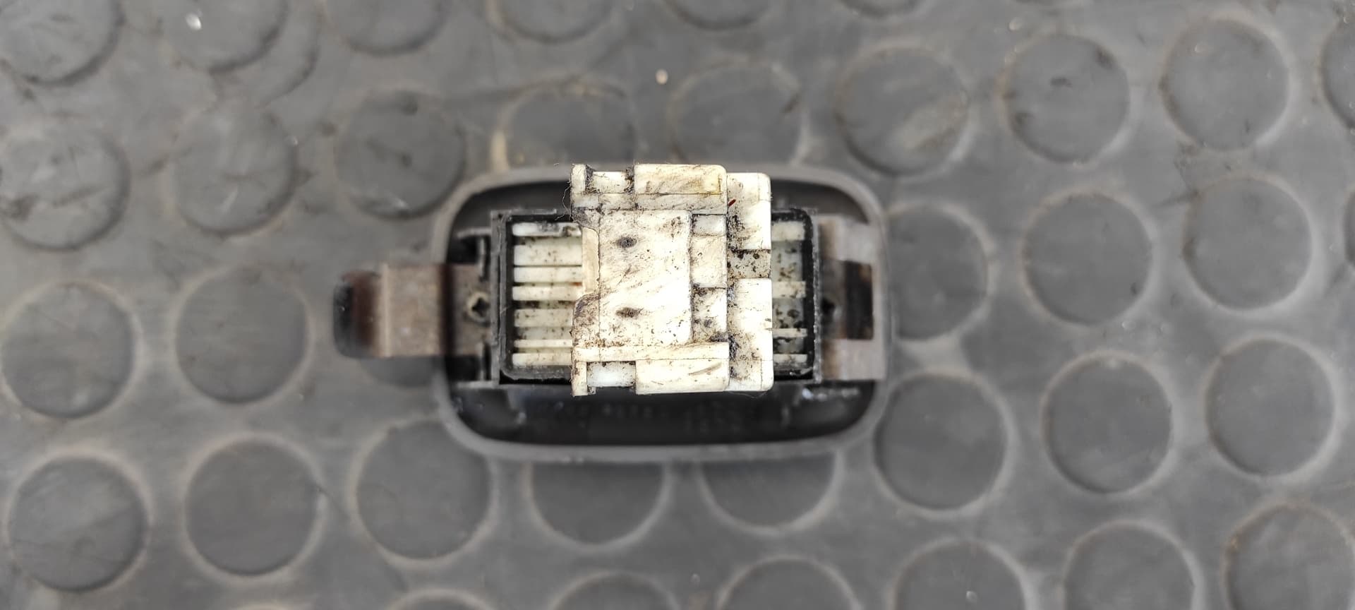 Recambio de MANDO ELEVALUNAS TRASERO DERECHO para NISSAN PICK-UP (D22) TD Doble Cabina Navara YD25DDTI referencia OEM IAM 8296029700   - GRIS PLATA 2