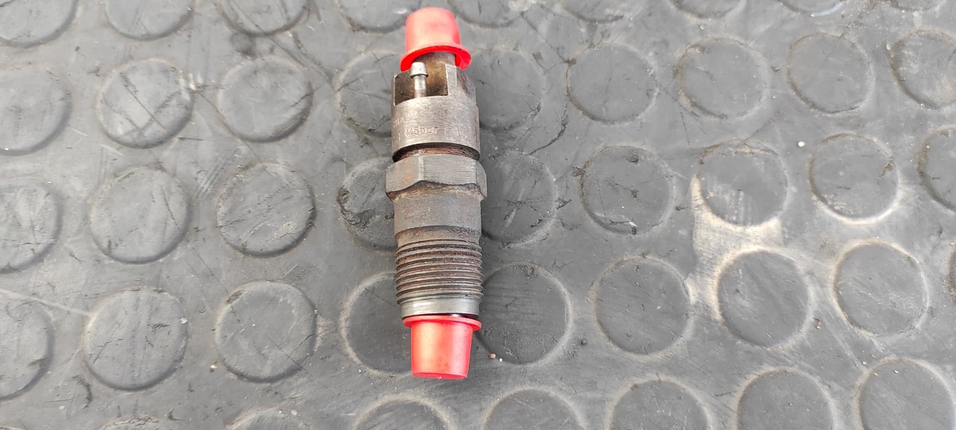 Recambio de INYECTOR para NISSAN SERENA (C23M) 2.3 LX Diesel LD23 referencia OEM IAM KC18P1   - BLANCO