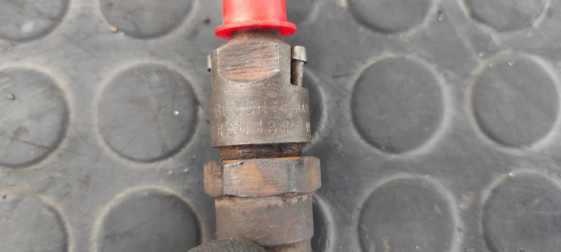 Recambio de INYECTOR para NISSAN SERENA (C23M) 2.3 LX Diesel LD23 referencia OEM IAM KC18P1   - BLANCO 3