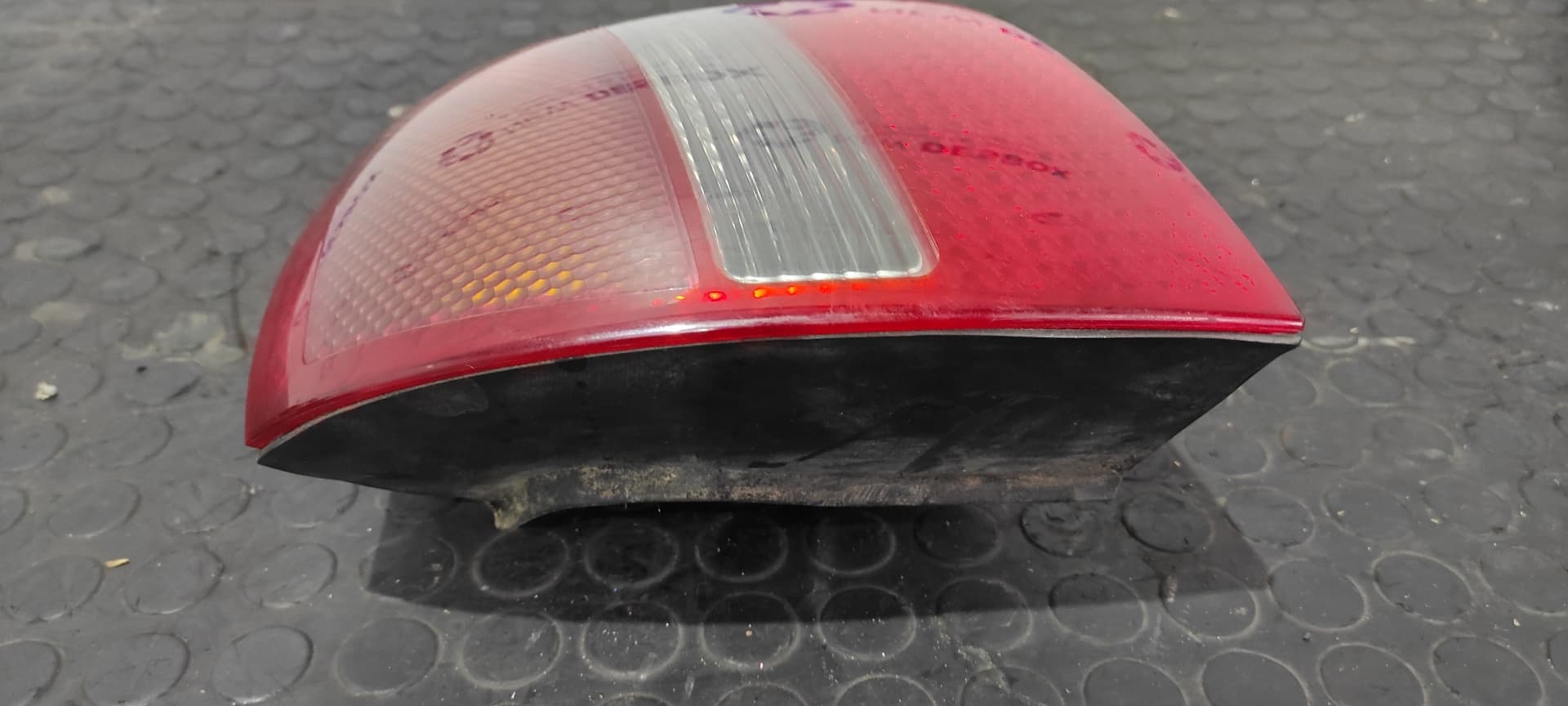 Recambio de PILOTO TRASERO DERECHO para AUDI A6 AVANT (4B5) * AVF referencia OEM IAM 4B5945096B   - AZUL 2