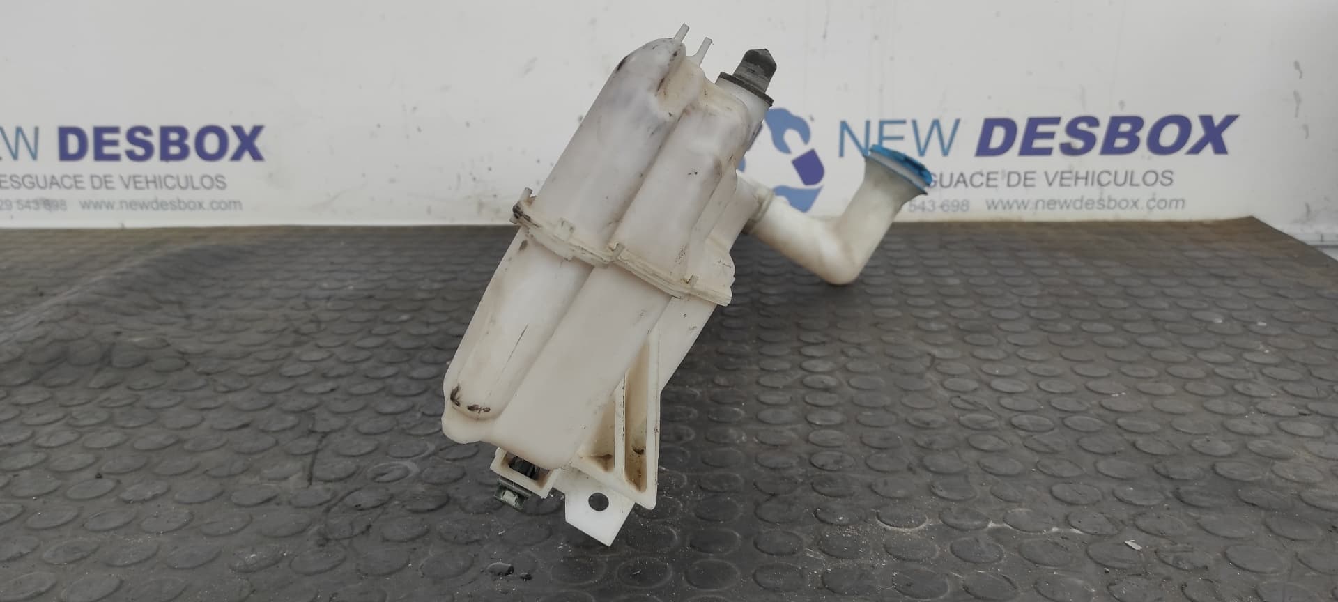 Recambio de DEPOSITO LIMPIA para SUZUKI GRAND VITARA 3 PUERTAS SQ (GT) 2.0 TD Básico RHW referencia OEM IAM 060851126   - GRIS 5