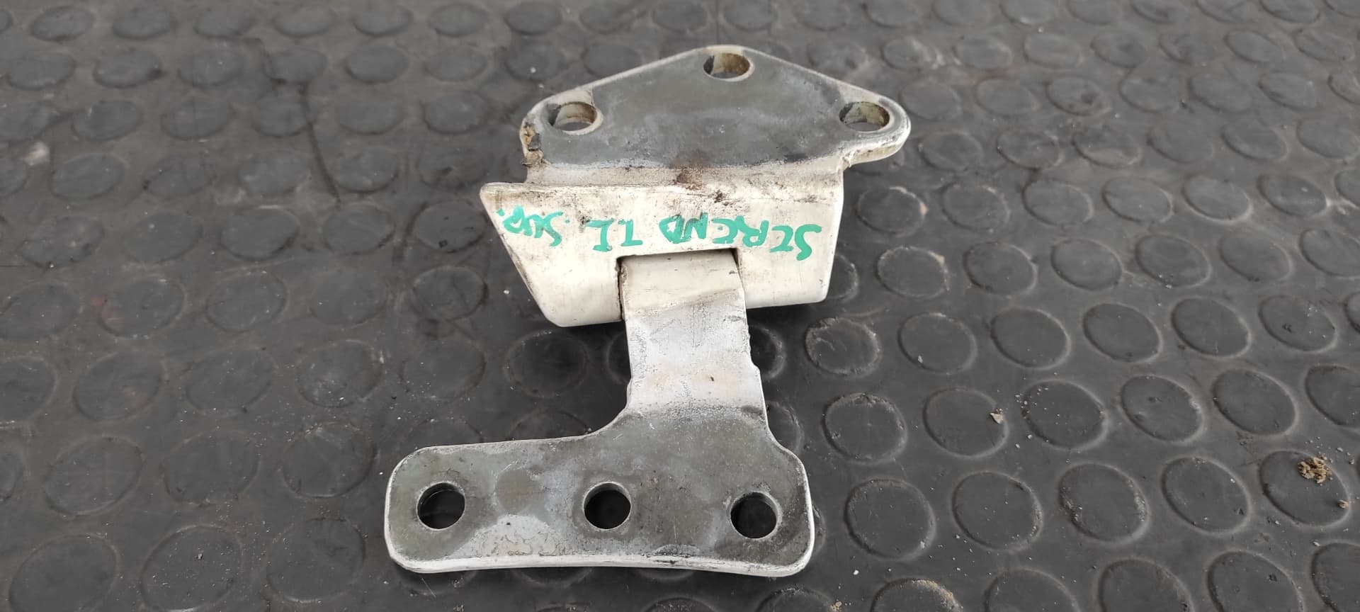 Recambio de BISAGRAS PUERTA TRASERA DERECHA para NISSAN SERENA (C23M) referencia OEM IAM 6