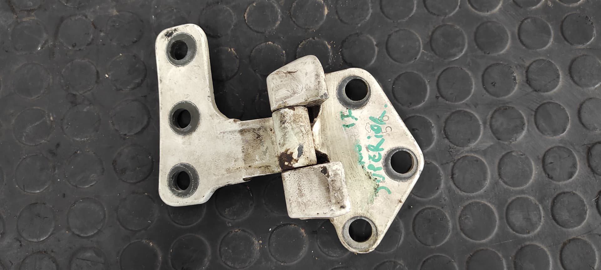 Recambio de BISAGRAS PUERTA TRASERA IZQUIERDA para NISSAN SERENA (C23M) referencia OEM IAM