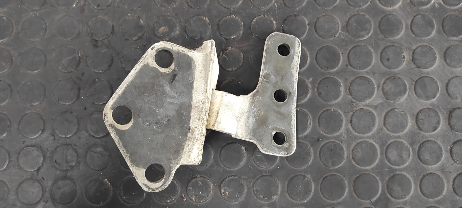 Recambio de BISAGRAS PUERTA TRASERA IZQUIERDA para NISSAN SERENA (C23M) referencia OEM IAM 5
