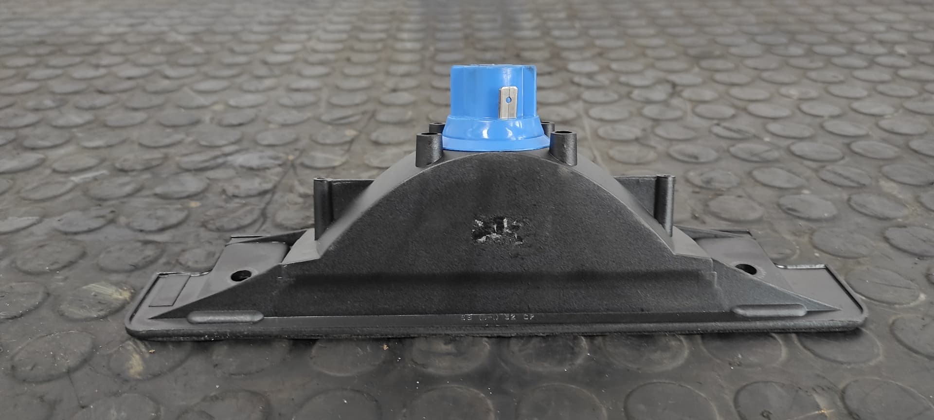 Recambio de LUZ CENTRAL DE FRENO para LAND ROVER DISCOVERY (LT) 15P referencia OEM IAM 021200   - PLATA 4