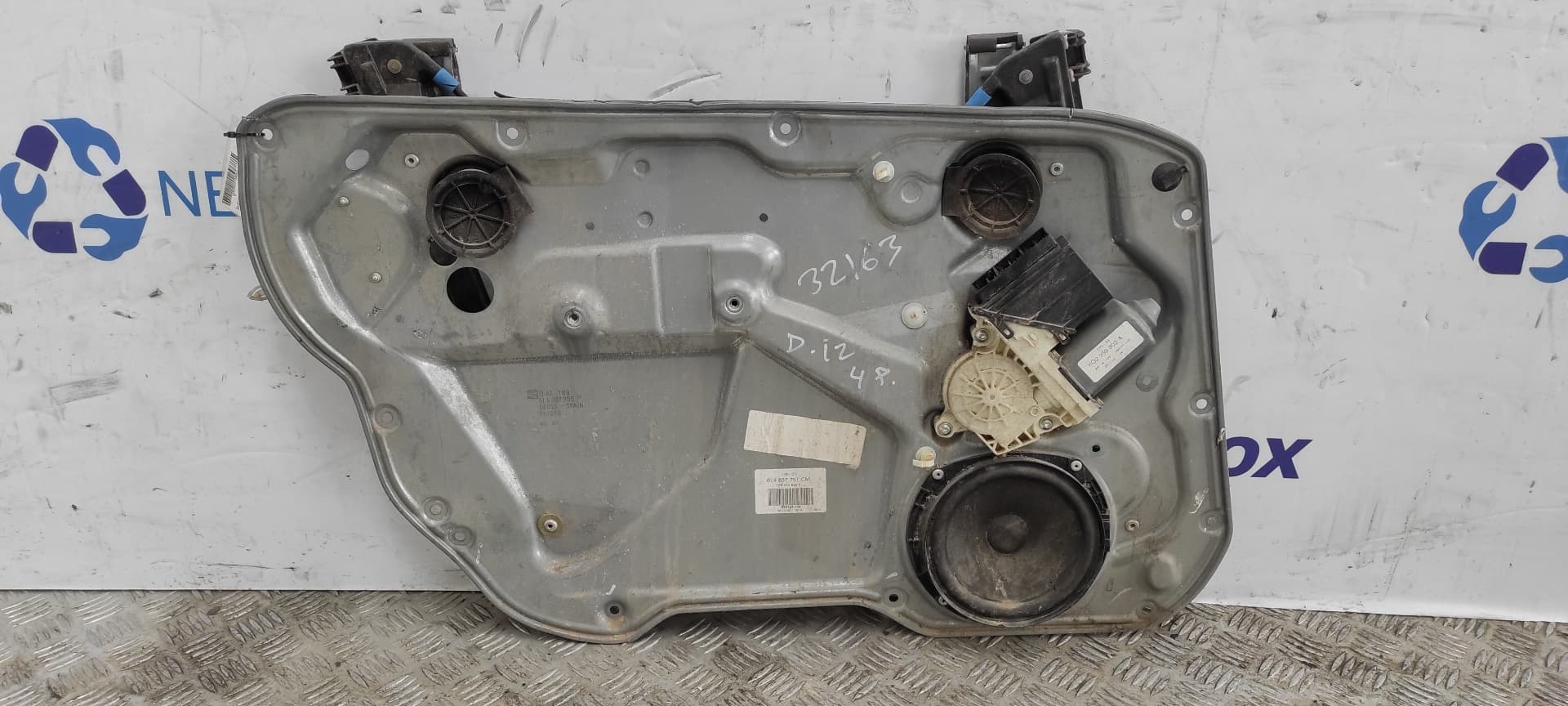 Recambio de ELEVALUNAS DELANTERO IZQUIERDO para SEAT IBIZA (6L1) 1.9 SDI ASY referencia OEM IAM 6L4837751CM   - PLATA 4