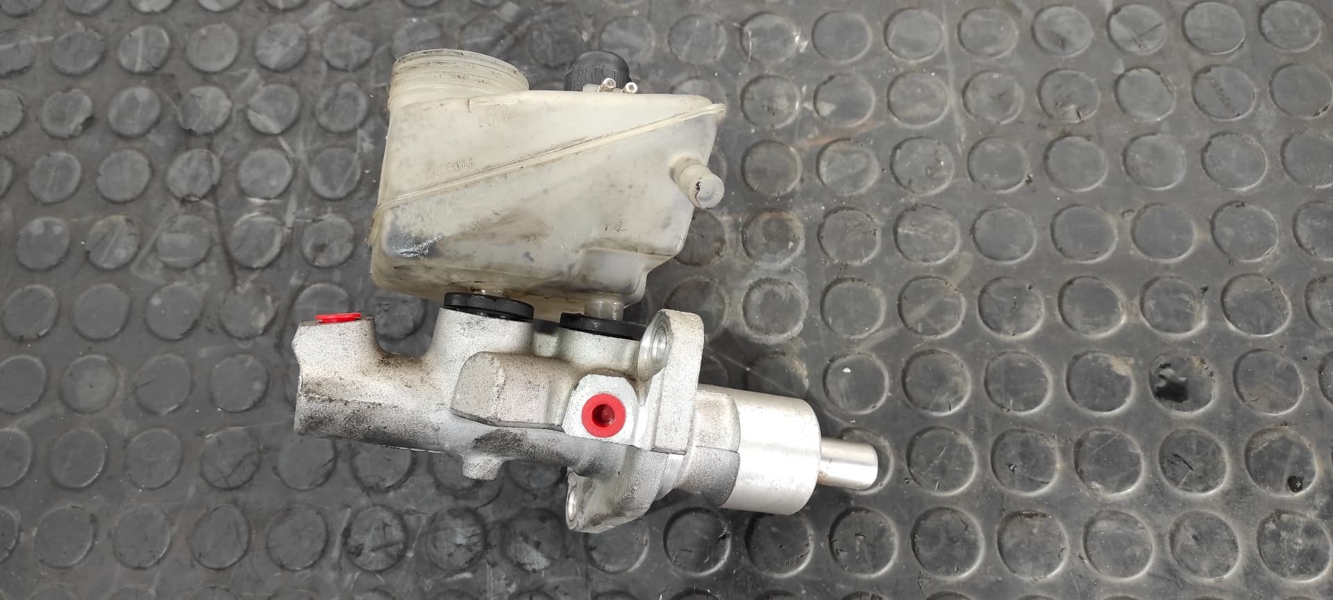 Recambio de BOMBA FRENO para MERCEDES-BENZ CLASE C (W201) BERLINA E 190 (201.024) M102962 referencia OEM IAM 32066144   - BLANCO 3