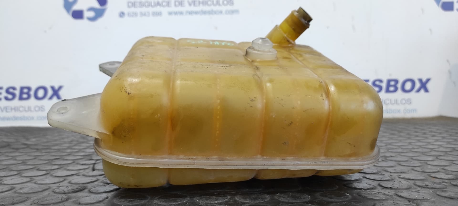 Recambio de DEPOSITO EXPANSION para SSANGYONG RODIUS Xdi Deluxe 4WD D27DT referencia OEM IAM K2161021100   - PLATA 7
