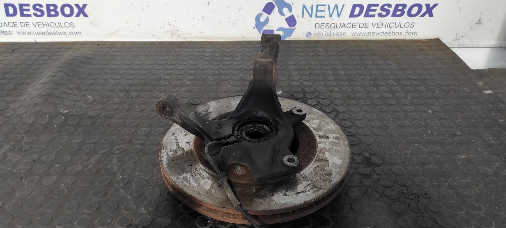Recambio de MANGUETA DELANTERA IZQUIERDA para RENAULT VEL SATIS (BJ0) Expression G9T D7 referencia OEM IAM F10   - BLANCO