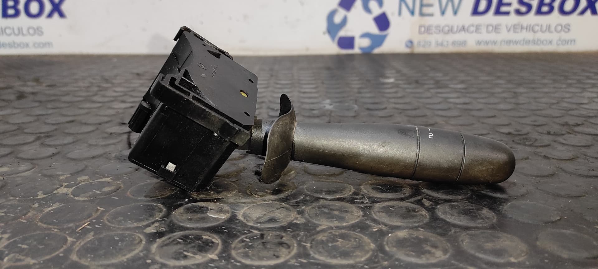 Recambio de MANDO LIMPIA para RENAULT TRAFIC CAJA CERRADA (AB 4.01) Doble cabina L1H1  2,7t F9QU7 referencia OEM IAM 8200070265   - BLANCO 2