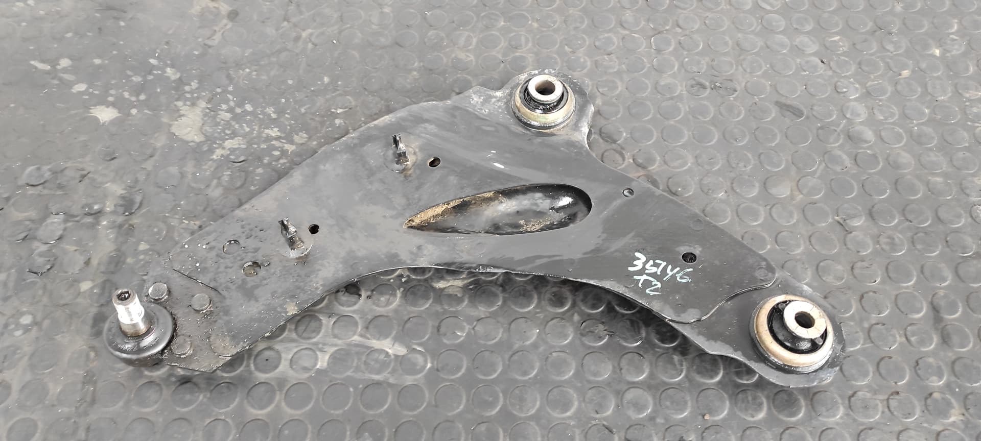 Recambio de BRAZO IZQUIERDO INFERIOR DELANTERO para RENAULT TRAFIC CAJA CERRADA (AB 4.01) Doble cabina L1H1  2,7t F9QU7 referencia OEM IAM    - BLANCO