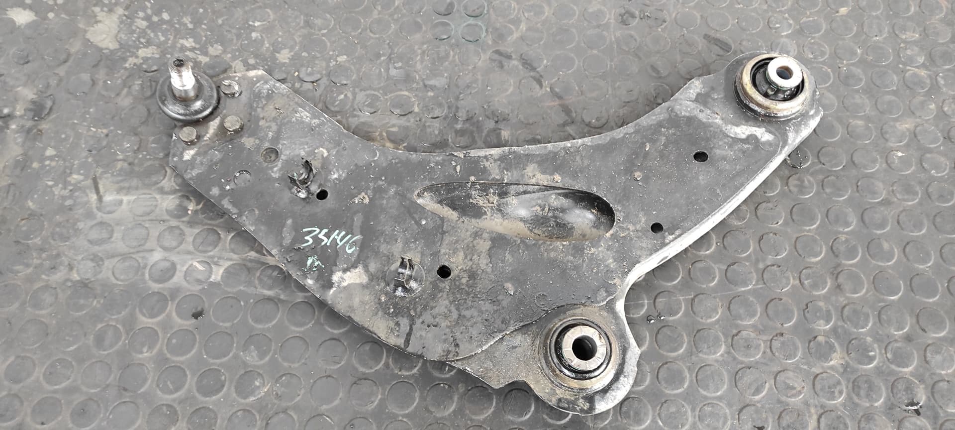 Recambio de BRAZO DERECHO INFERIOR DELANTERO para RENAULT TRAFIC CAJA CERRADA (AB 4.01) Doble cabina L1H1  2,7t F9QU7 referencia OEM IAM    - BLANCO