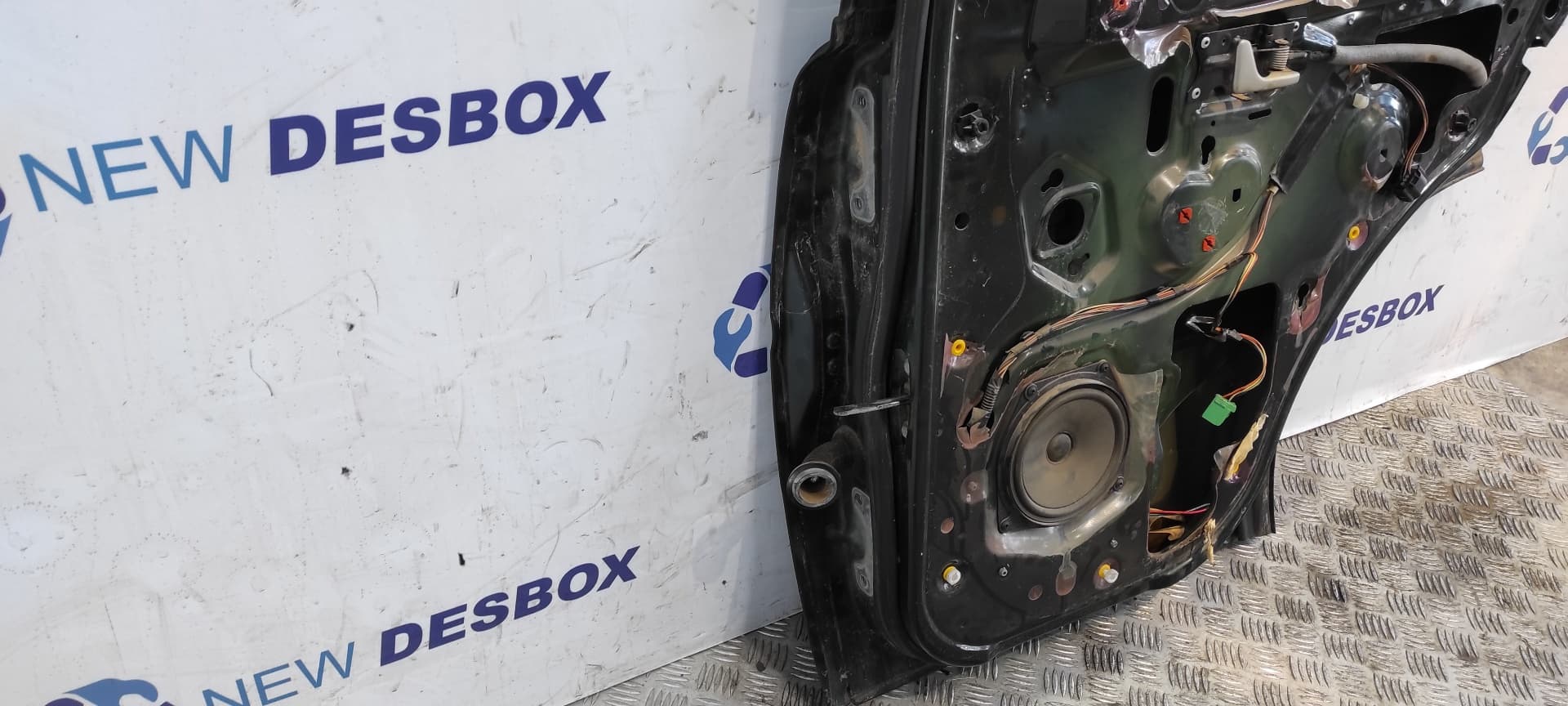 Recambio de PUERTA TRASERA DERECHA para LAND ROVER FREELANDER (LN) 204D3 referencia OEM IAM    - VERDE 2