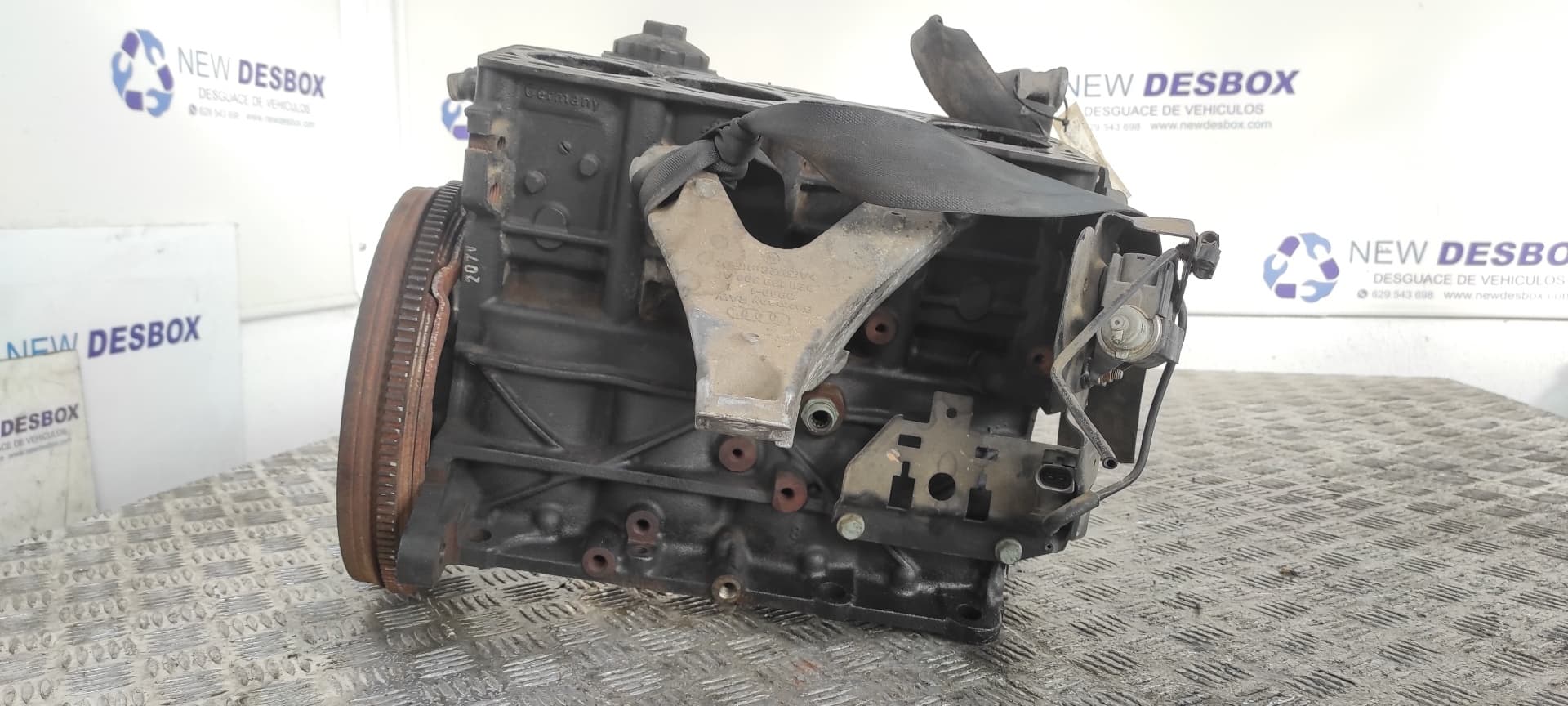 Recambio de BLOQUE para AUDI A4 BERLINA (8E) BLB referencia OEM IAM BLB 11