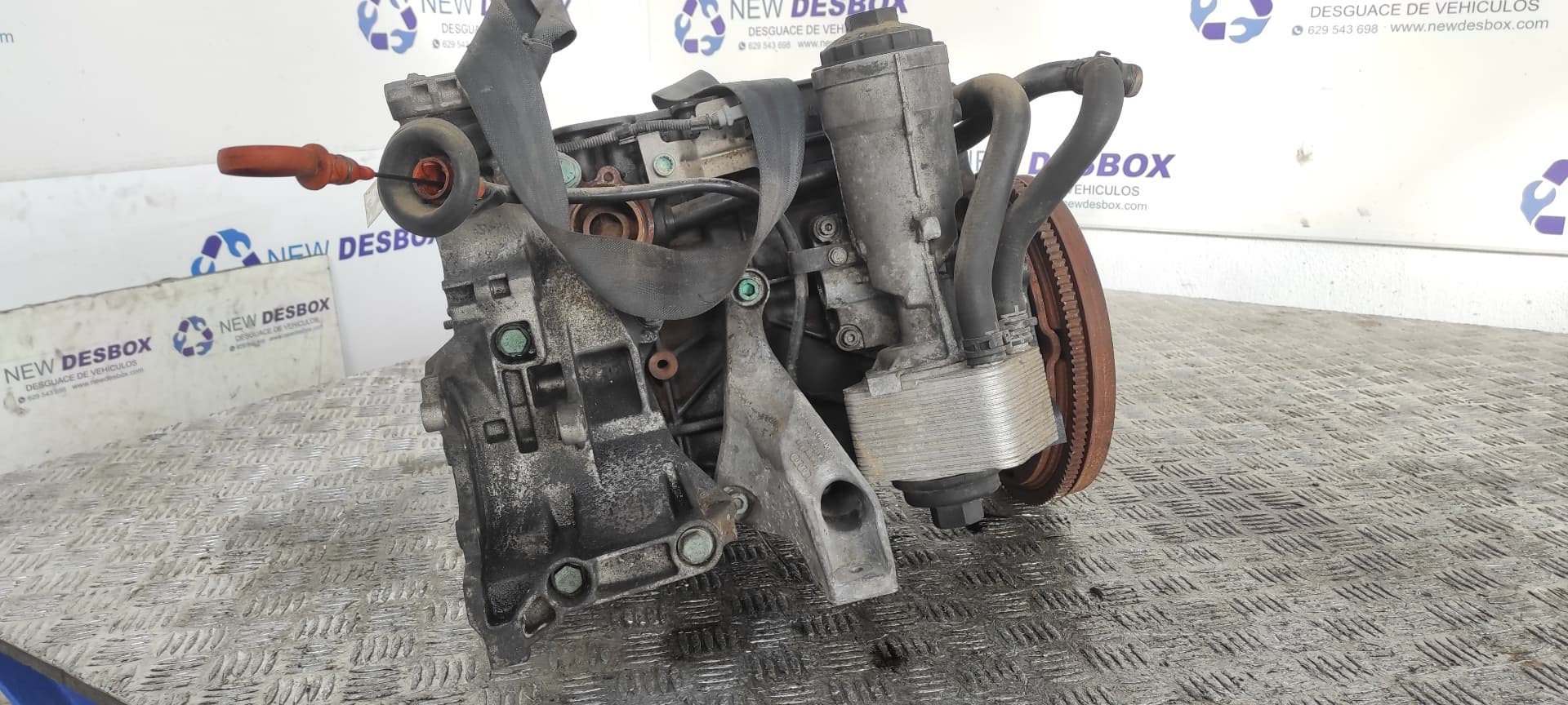 Recambio de BLOQUE para AUDI A4 BERLINA (8E) BLB referencia OEM IAM BLB 8