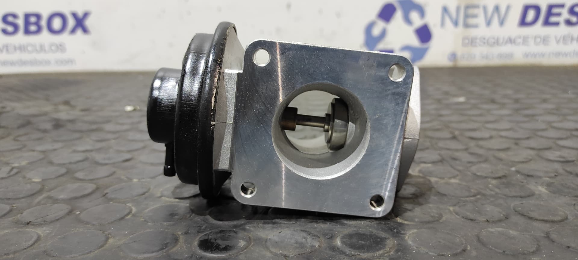 Recambio de VALVULA EGR para SSANGYONG KYRON 2.0 D20DT referencia OEM IAM A6641400260 8