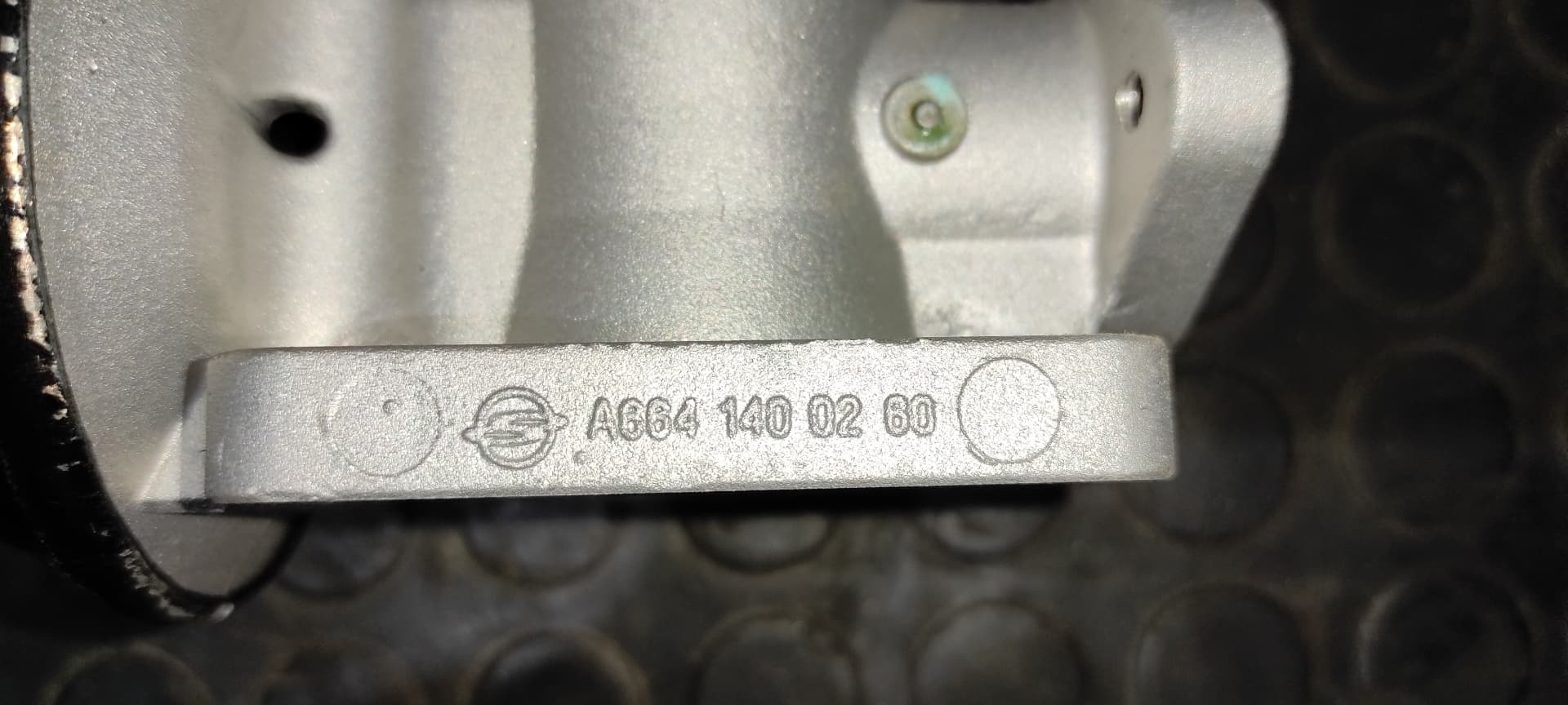 Recambio de VALVULA EGR para SSANGYONG KYRON 2.0 D20DT referencia OEM IAM A6641400260 2