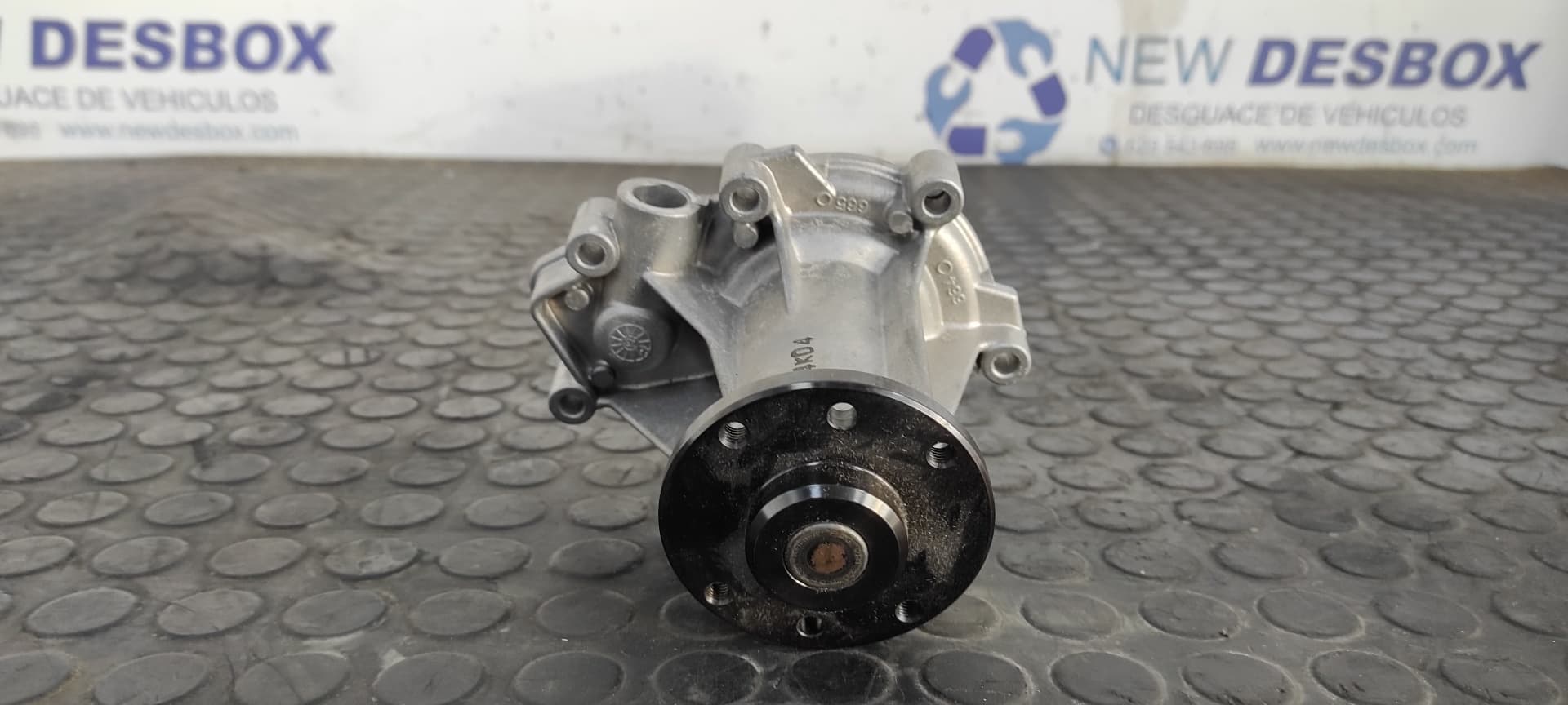 Recambio de BOMBA AGUA para SSANGYONG REXTON 2.7 D27DTP referencia OEM IAM 6652000520 2