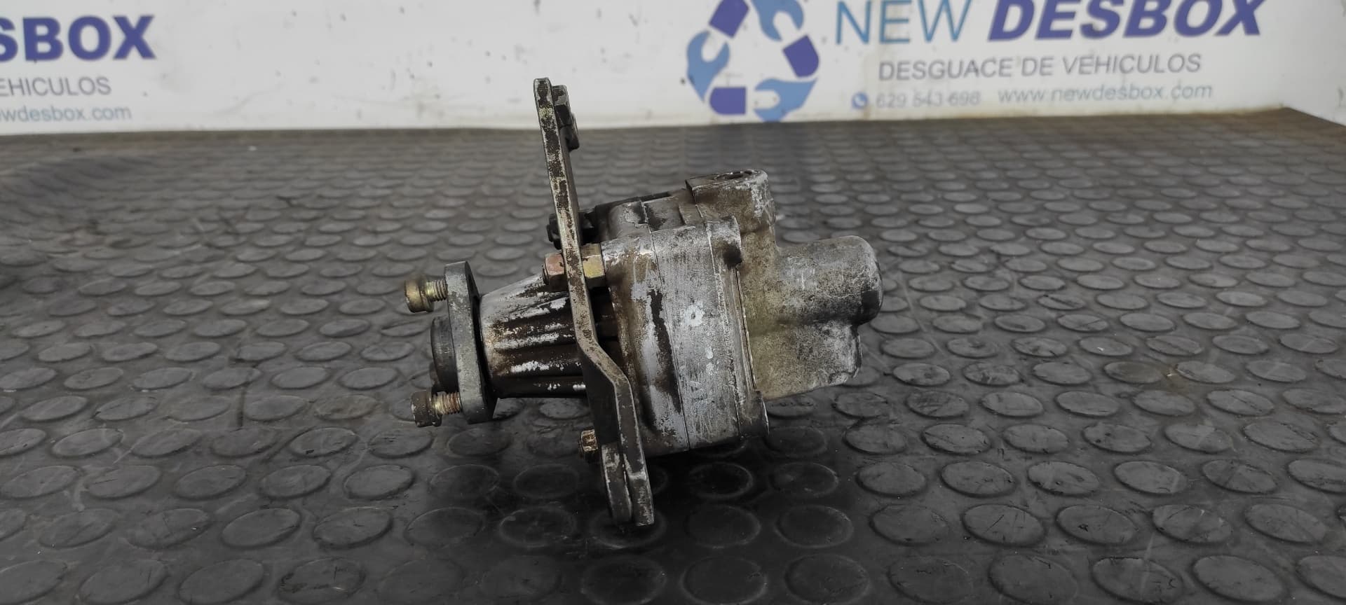 Recambio de BOMBA DIRECCION para AUDI 80 AVANT 1Z referencia OEM IAM 050145155A 7