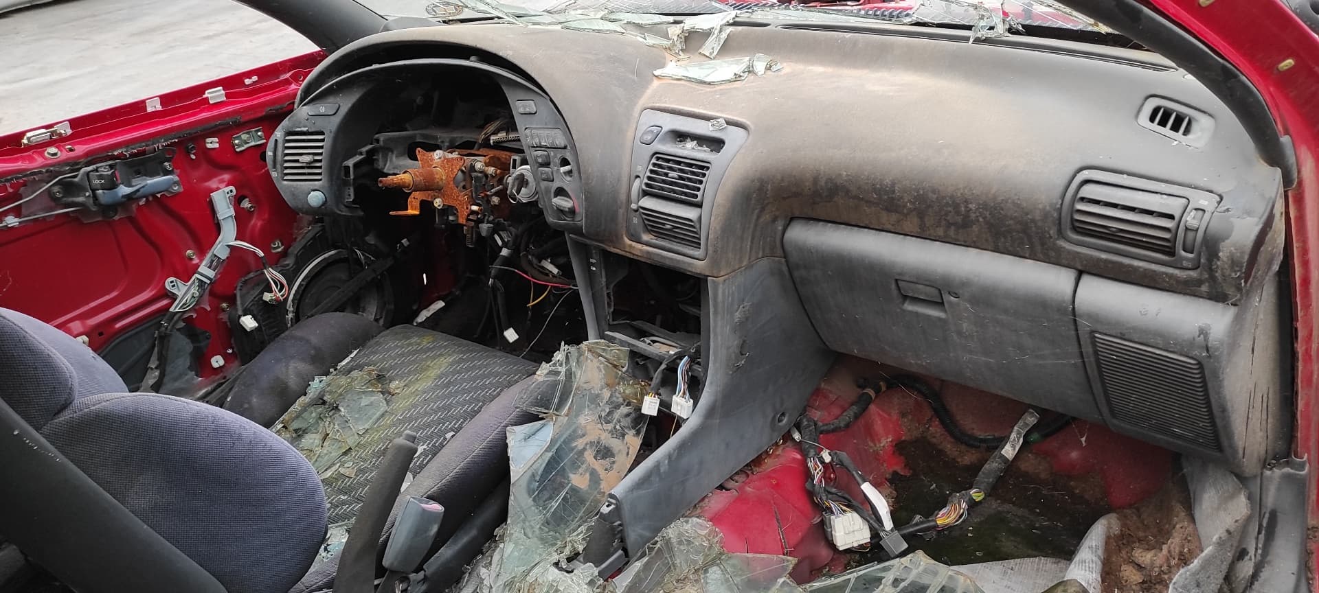 Recambio de ELEVALUNAS DELANTERO IZQUIERDO para TOYOTA CELICA (T20) CARLOS SAINZ 4WD 2.0 TURBO 3SGE referencia OEM IAM   - ROJO 9