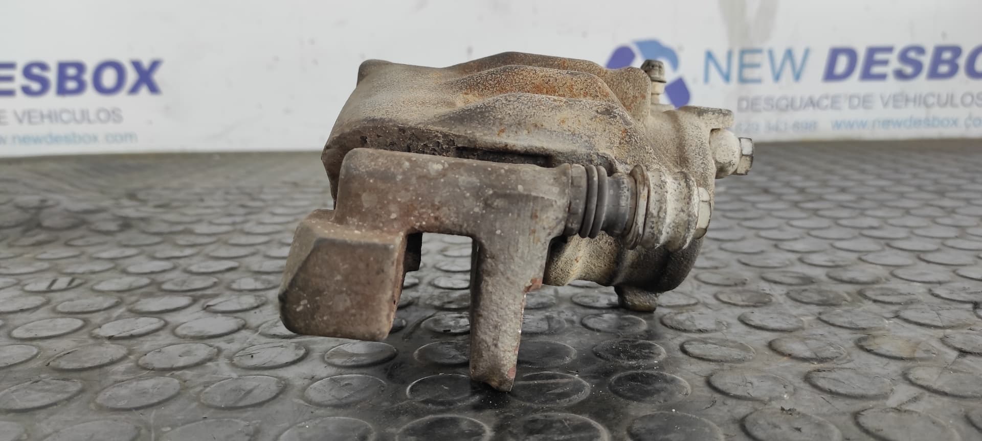 Recambio de PINZA DE FRENO DELANTERA DERECHA para LAND ROVER FREELANDER (LN) 2.0 Turbodiesel 20T2N referencia OEM IAM 8F04   - VERDE 6