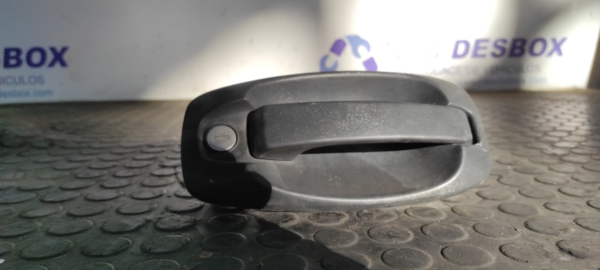 Recambio de MANETA DELANTERA IZQUIERDA para FIAT DOBLO CARGO Basis Kasten 199A3000 referencia OEM IAM 242557F   - BLANCO
