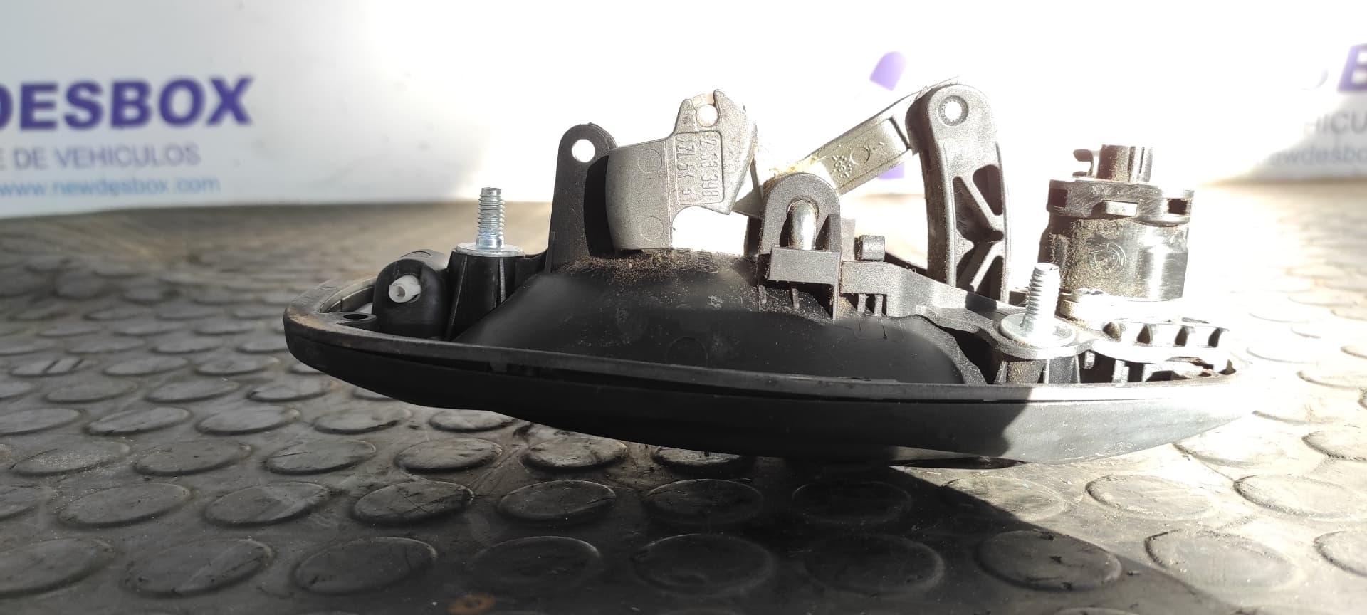 Recambio de MANETA DELANTERA IZQUIERDA para FIAT DOBLO CARGO Basis Kasten 199A3000 referencia OEM IAM 242557F   - BLANCO 5