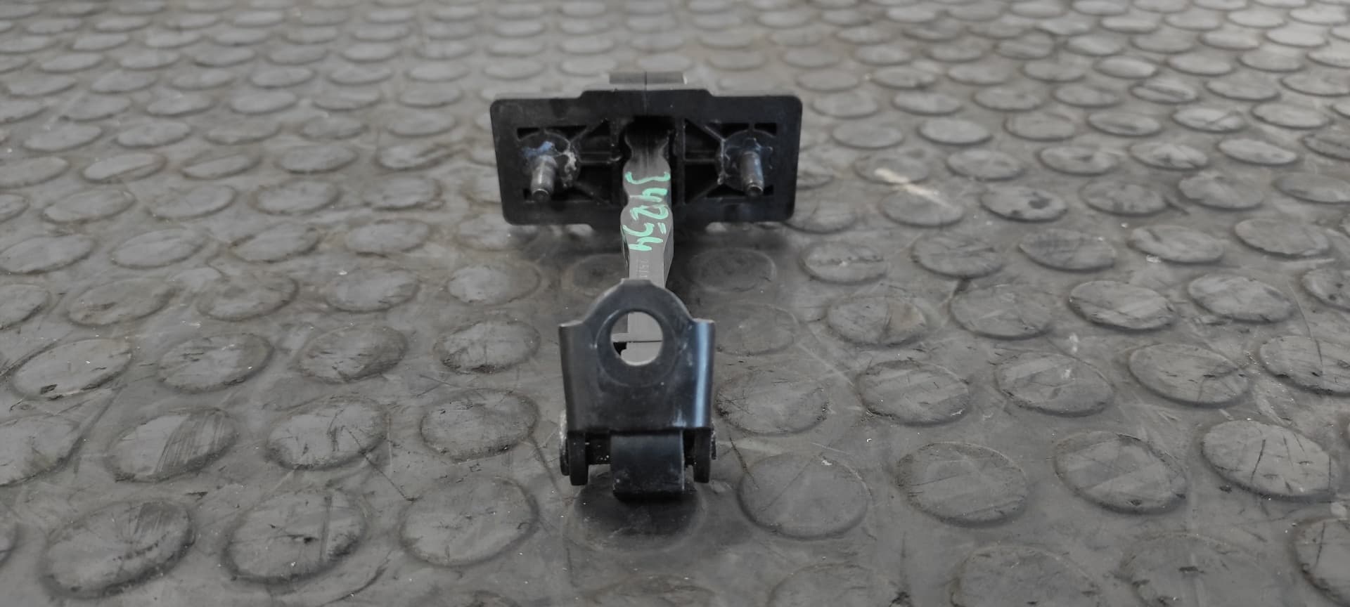 Recambio de RETENEDOR PUERTA IZQUIERDA  para PEUGEOT 3008 Allure YH01 referencia OEM IAM P8   - NEGRO 3