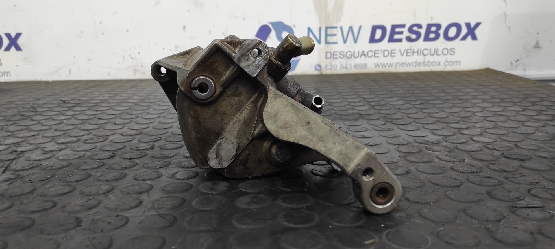 Recambio de BOMBA DIRECCION para VOLKSWAGEN GOLF III BERLINA (1H1) * 1Y referencia OEM IAM 7849701   - BLANCO 6