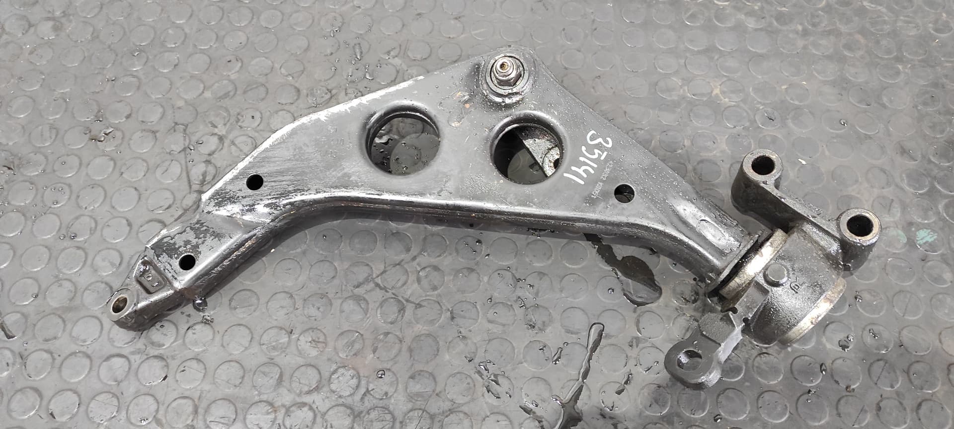 Recambio de BRAZO DERECHO INFERIOR DELANTERO para BMW MINI (R50,R53) Cooper W10B16A referencia OEM IAM 6761410   - GRIS