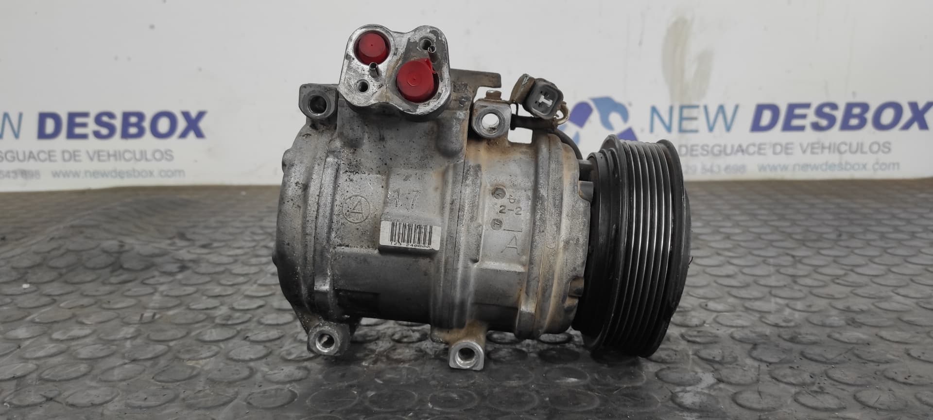 Recambio de COMPRESOR AIRE ACONDICIONADO para LAND ROVER DISCOVERY (LT) TD5 10P referencia OEM IAM 4472609040   - NEGRO 6